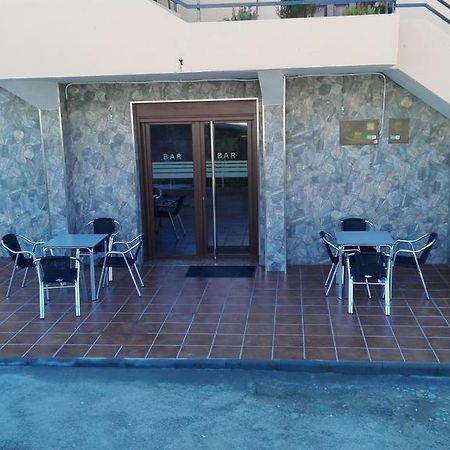 Hostal Nuevo Alonso Bembribe エクステリア 写真