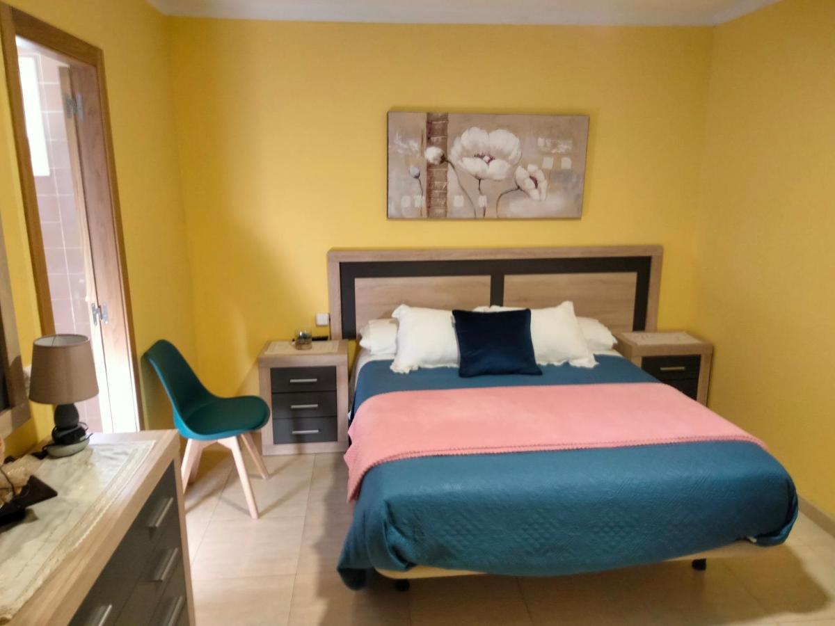 Hostal Nuevo Alonso Bembribe エクステリア 写真