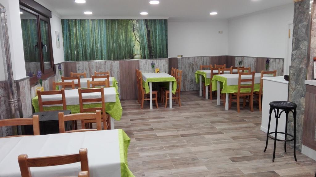 Hostal Nuevo Alonso Bembribe エクステリア 写真